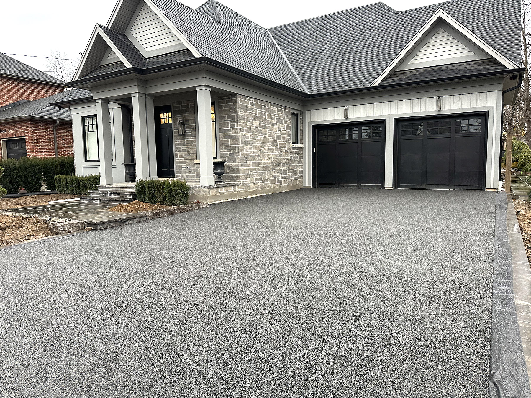 permeable driveway in milton using resin bound aggregate by dream pave